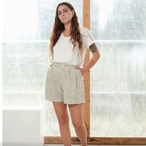 Esby 100% Linen Nico Short